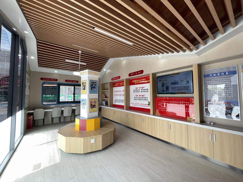 为骑手小哥送去清凉首个小蜜蜂服务驿站建成